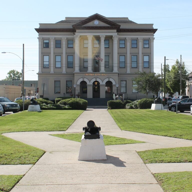 Gretna City Hall on 64 Parishes.com - Gretna Historical Society